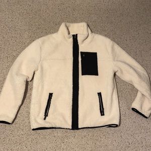 Very comfortable sweater/jacket